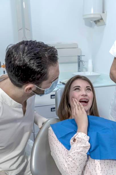 Best Urgent Dental Care for Toothache in Evansdale, IA